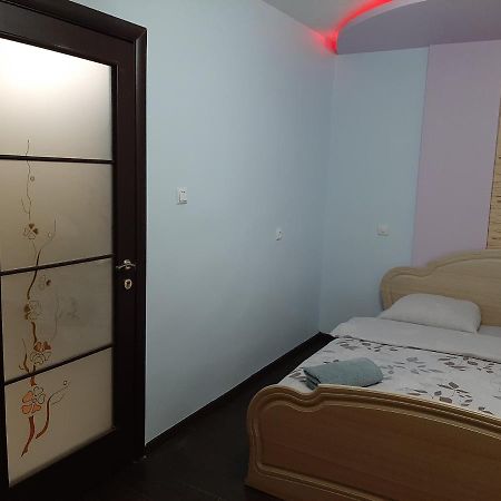 Uzh Apartments Ужгород Екстериор снимка