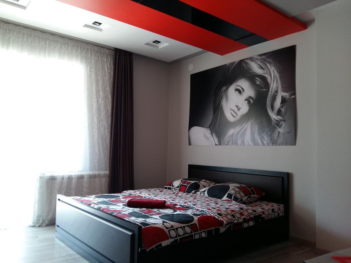Uzh Apartments Ужгород Екстериор снимка